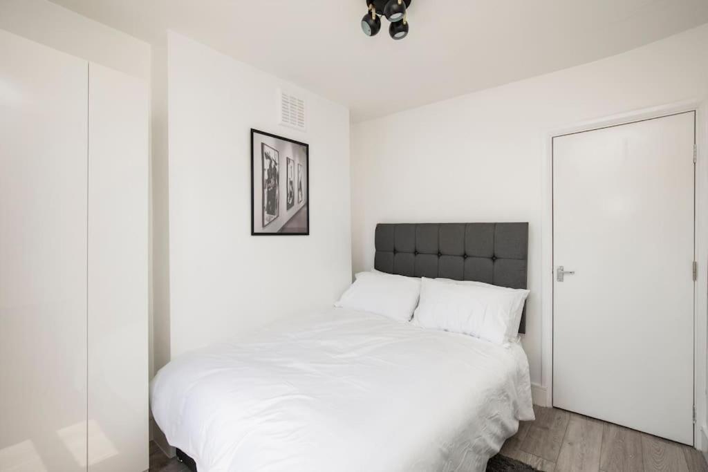 Spacious Serenity In The Heart Of Central לונדון מראה חיצוני תמונה